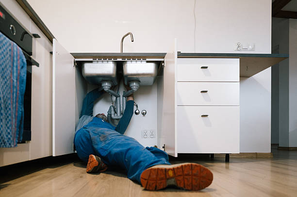 Professional Leak Detection technician working in Guy, AR